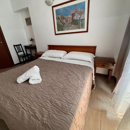 Booking Inn Settembre 95 Rom Exterior foto