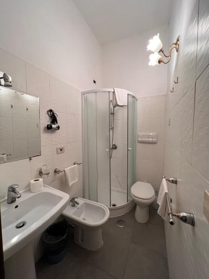 Booking Inn Settembre 95 Rom Exterior foto