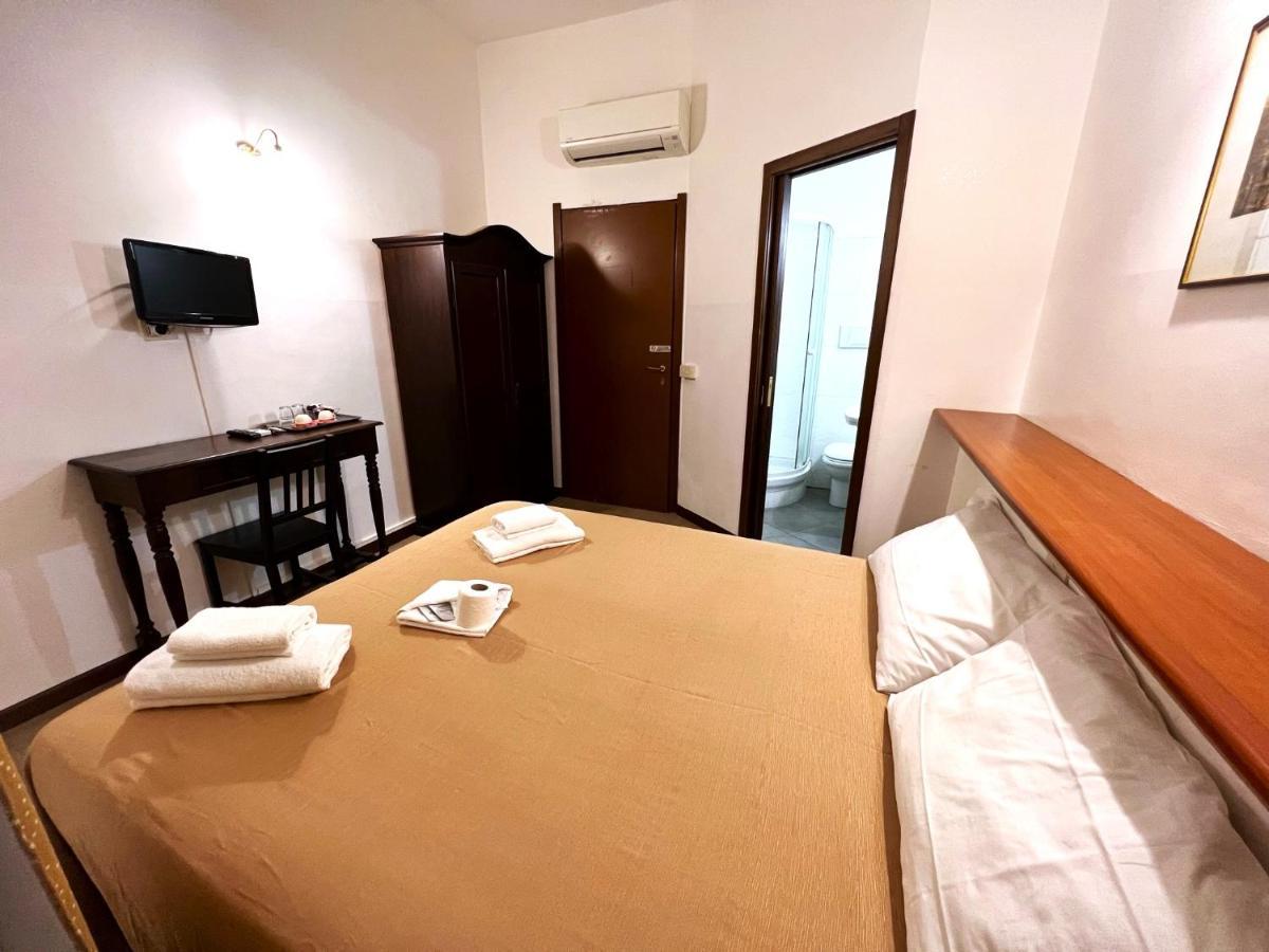 Booking Inn Settembre 95 Rom Exterior foto