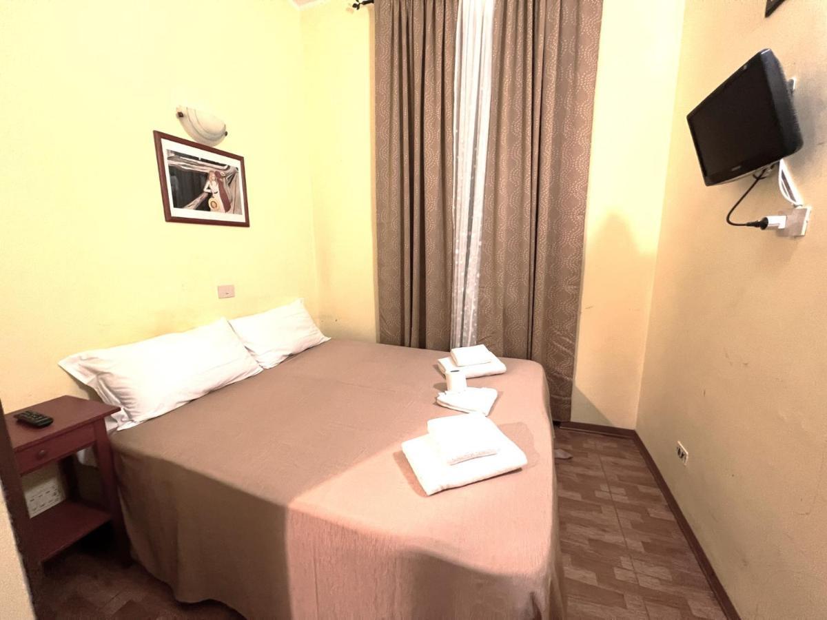 Booking Inn Settembre 95 Rom Exterior foto
