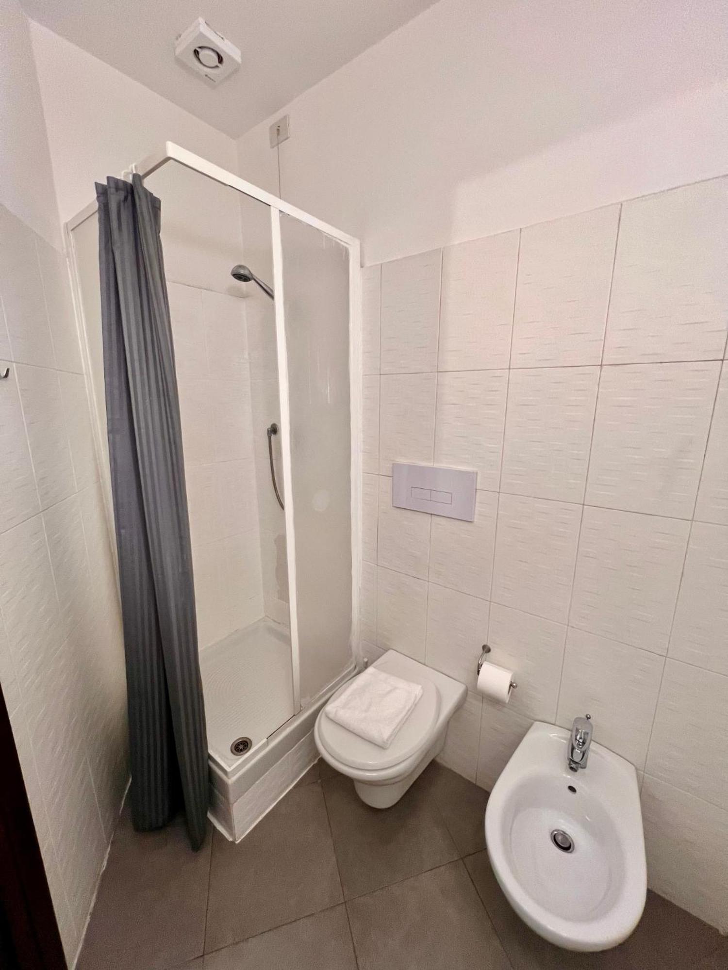 Booking Inn Settembre 95 Rom Exterior foto